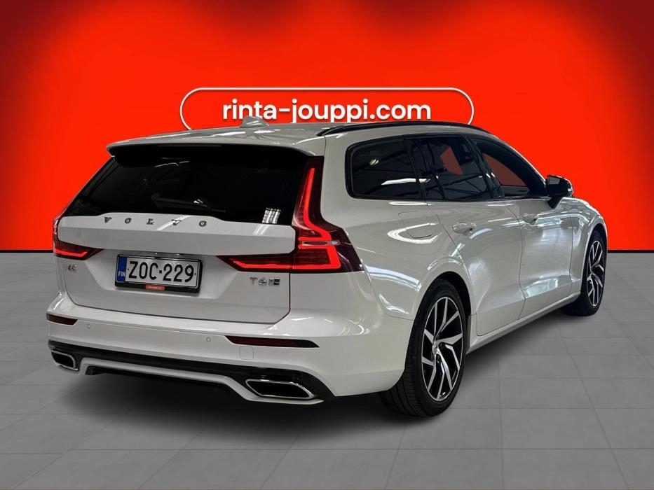 VOLVO V60 2020