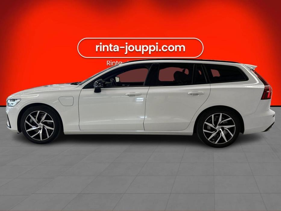 VOLVO V60 2020