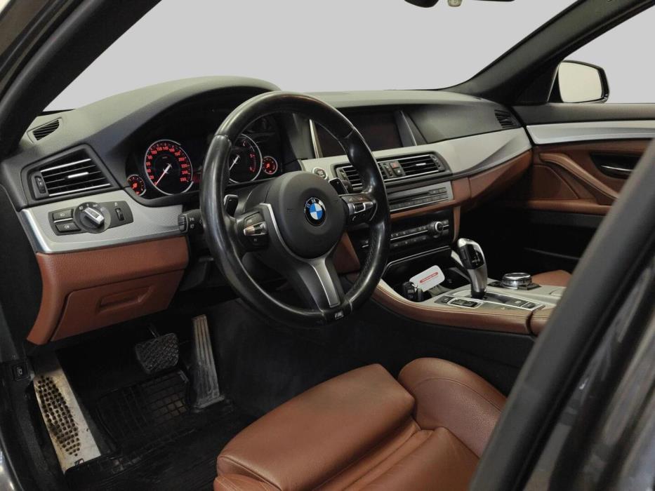BMW 520 2013