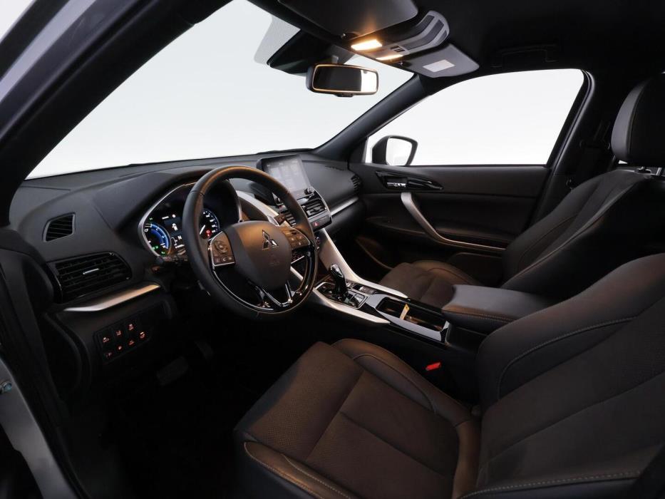 MITSUBISHI ECLIPSE CROSS 2023