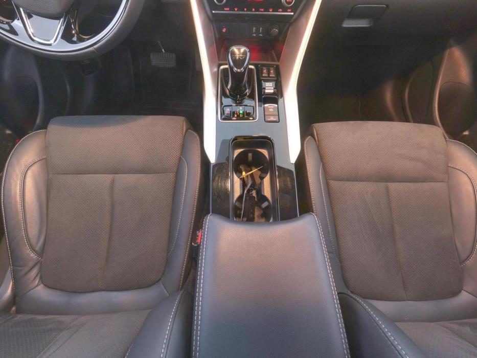 MITSUBISHI ECLIPSE CROSS 2023