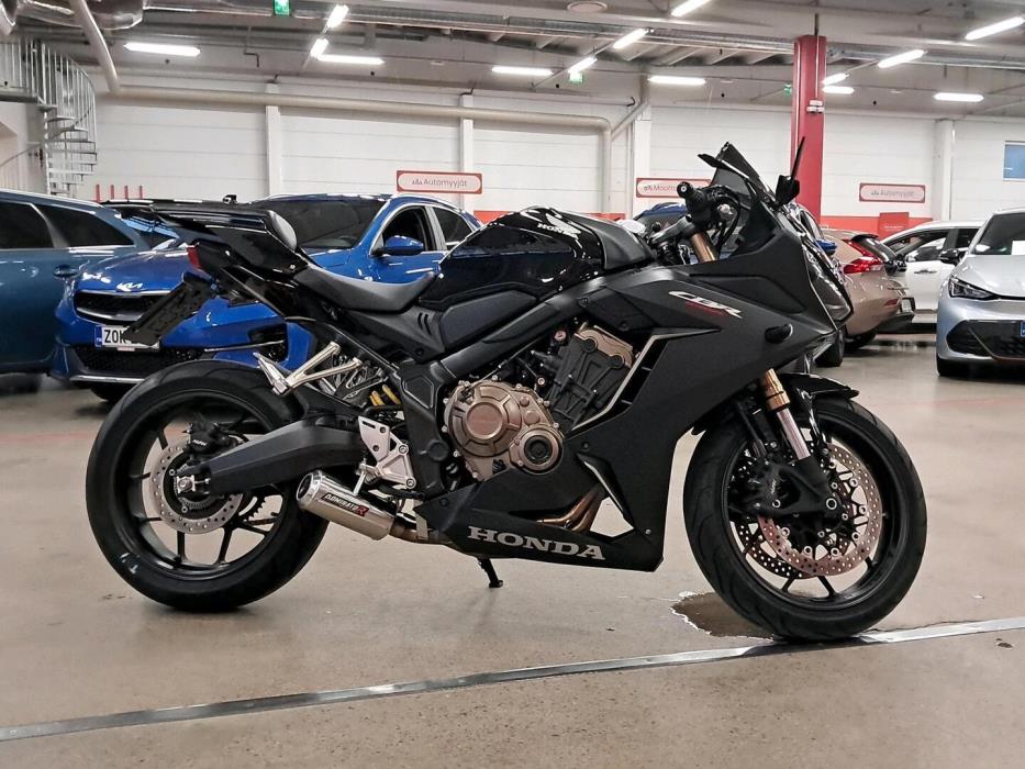 HONDA CBR 2021