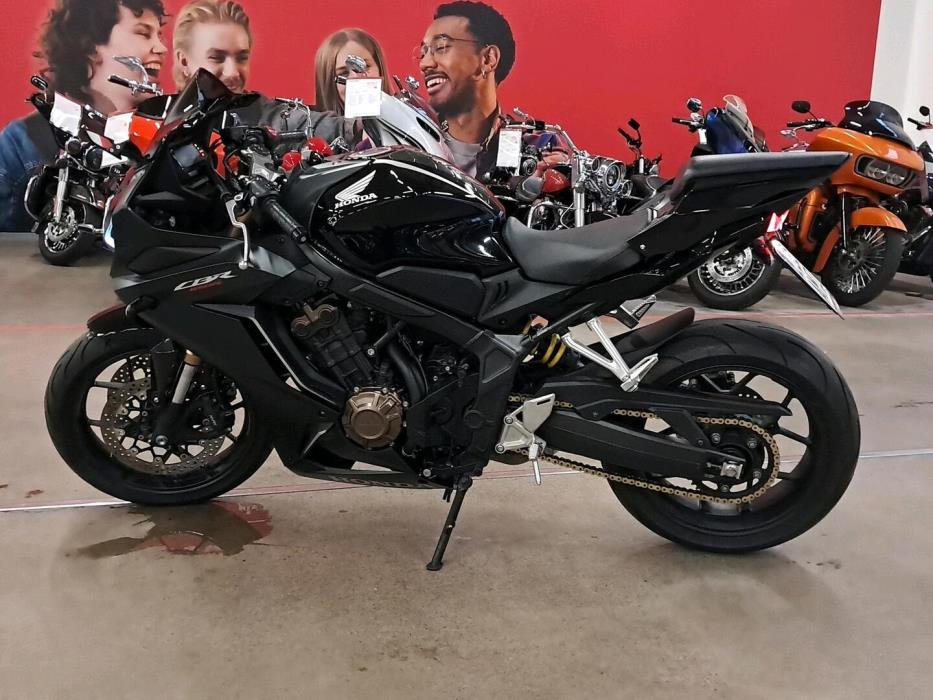 HONDA CBR 2021