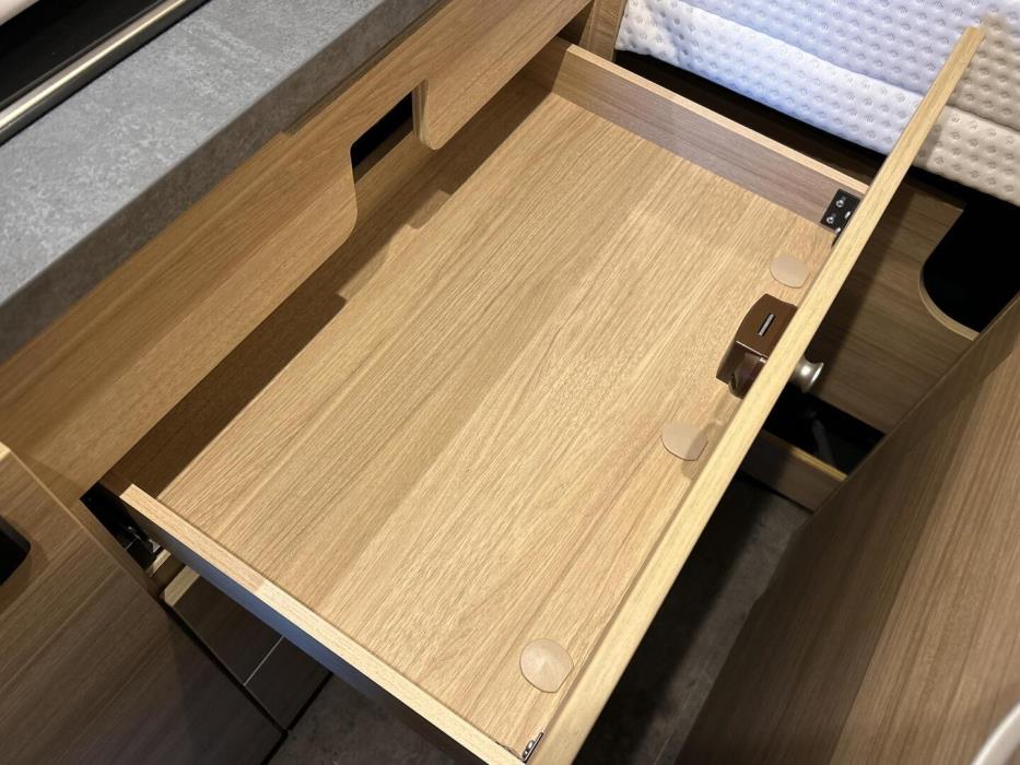 ROADCAR 540 Plus 2025