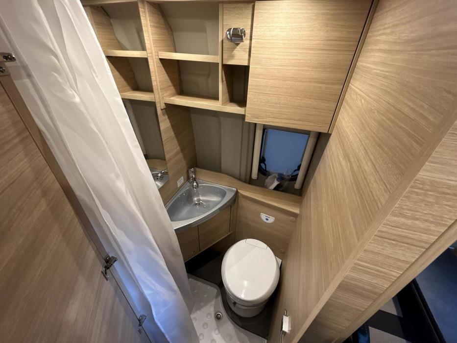 ROADCAR 540 Plus 2025