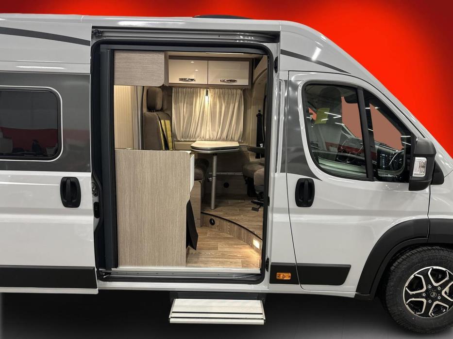 PÖSSL ROADCRUISER 2025