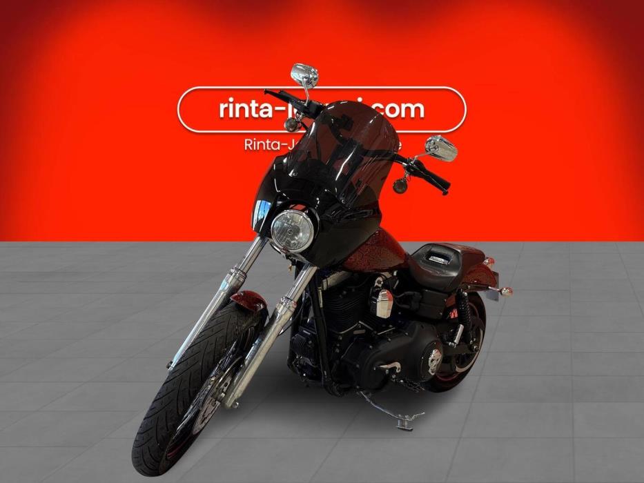 HARLEY-DAVIDSON DYNA 2011