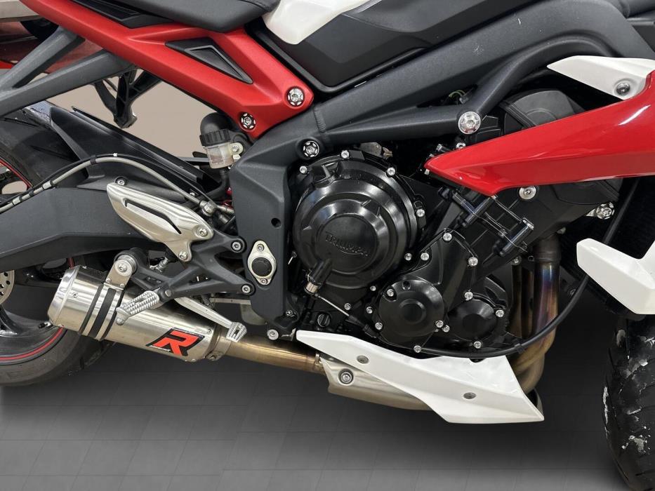 TRIUMPH STREET TRIPLE 2015