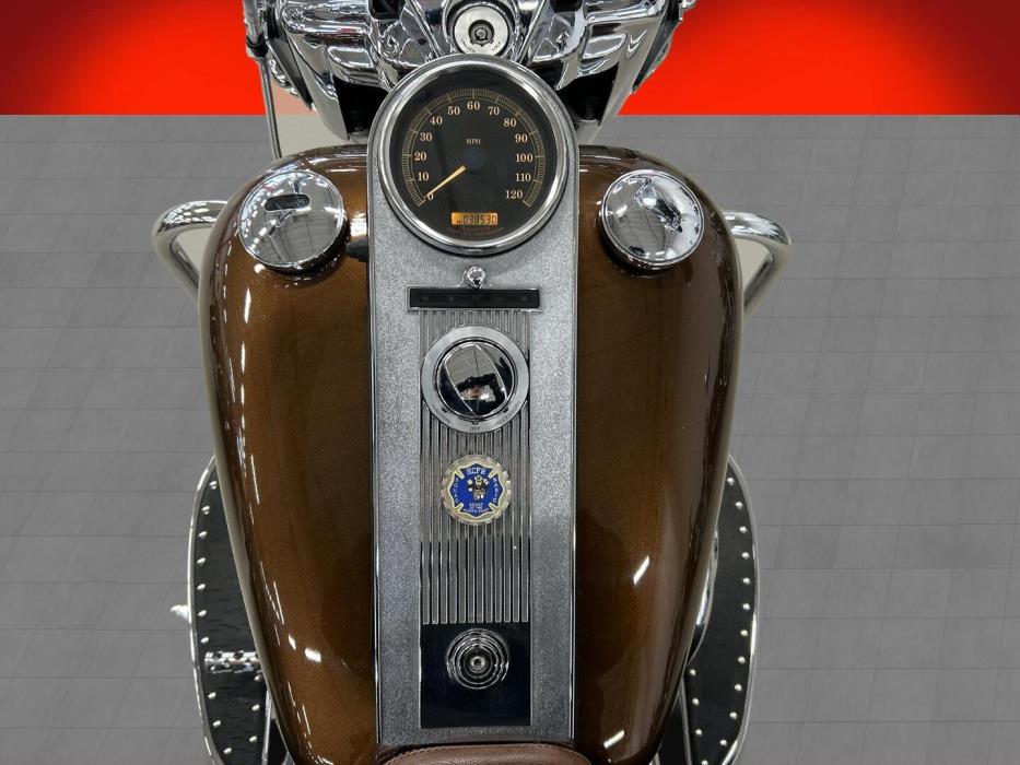 HARLEY-DAVIDSON TOURING 2005