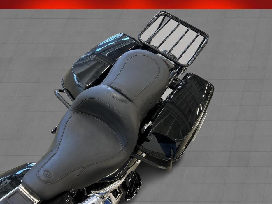 HARLEY-DAVIDSON TOURING 2006