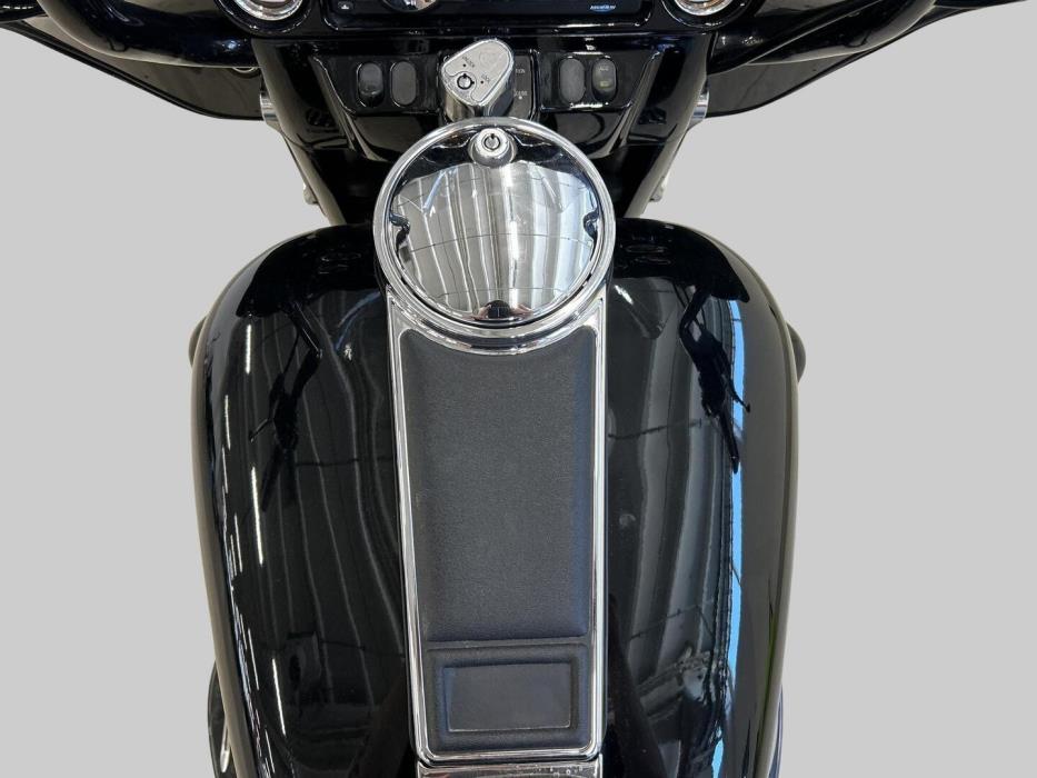 HARLEY-DAVIDSON TOURING 2006