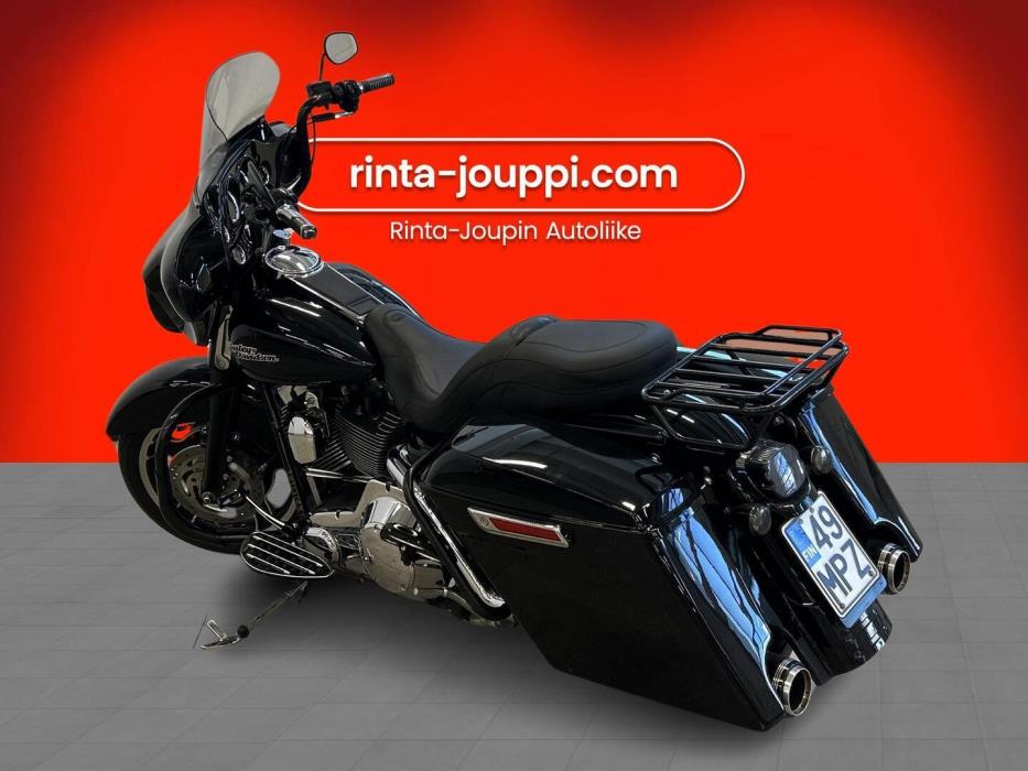 HARLEY-DAVIDSON TOURING 2006