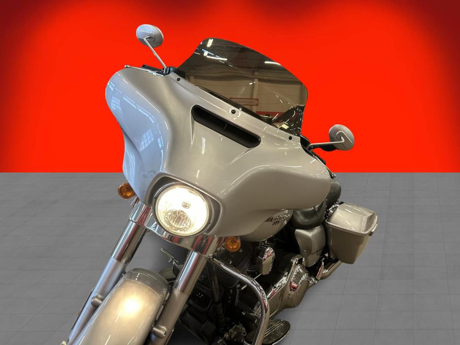 HARLEY-DAVIDSON Touring 2014