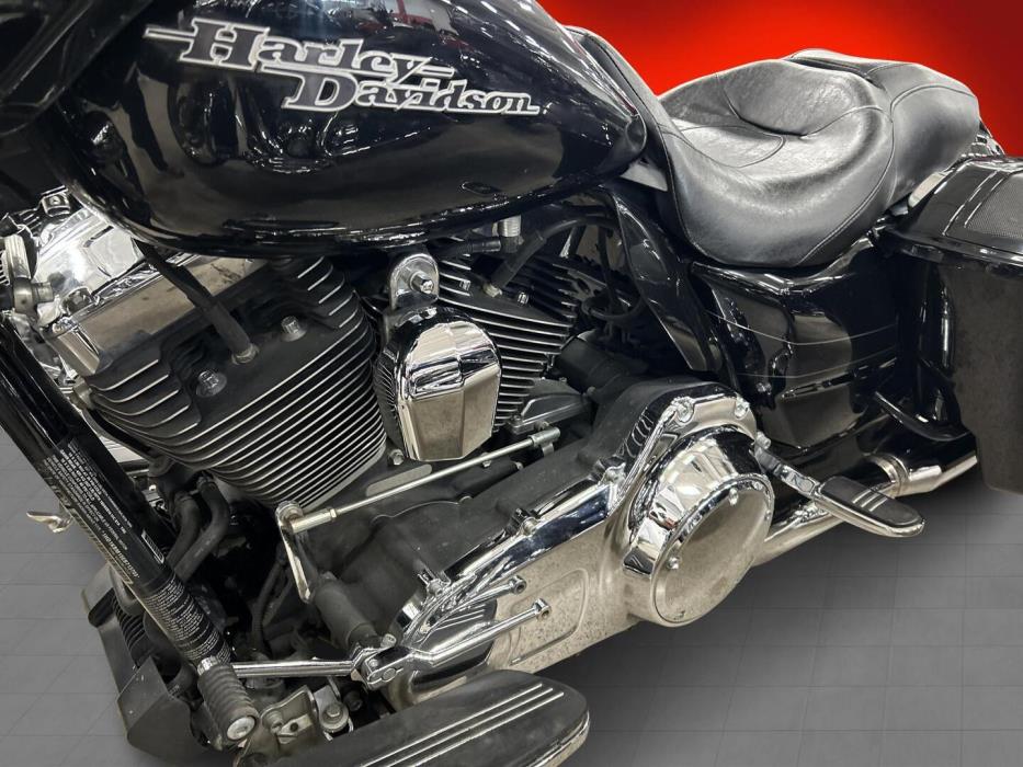 HARLEY-DAVIDSON TOURING 2014