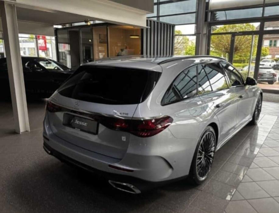 MERCEDES-BENZ E 2025