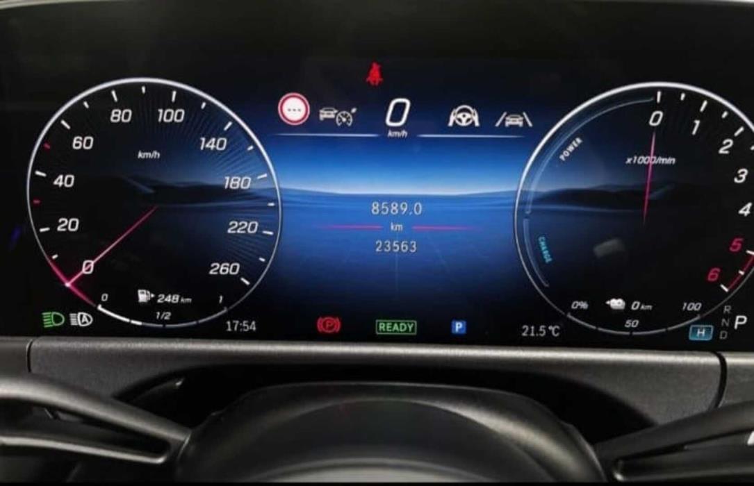 MERCEDES-BENZ E 2025