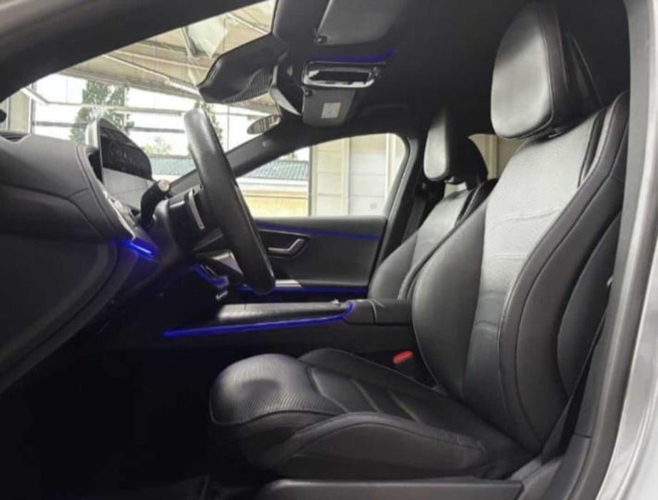 MERCEDES-BENZ E 2025