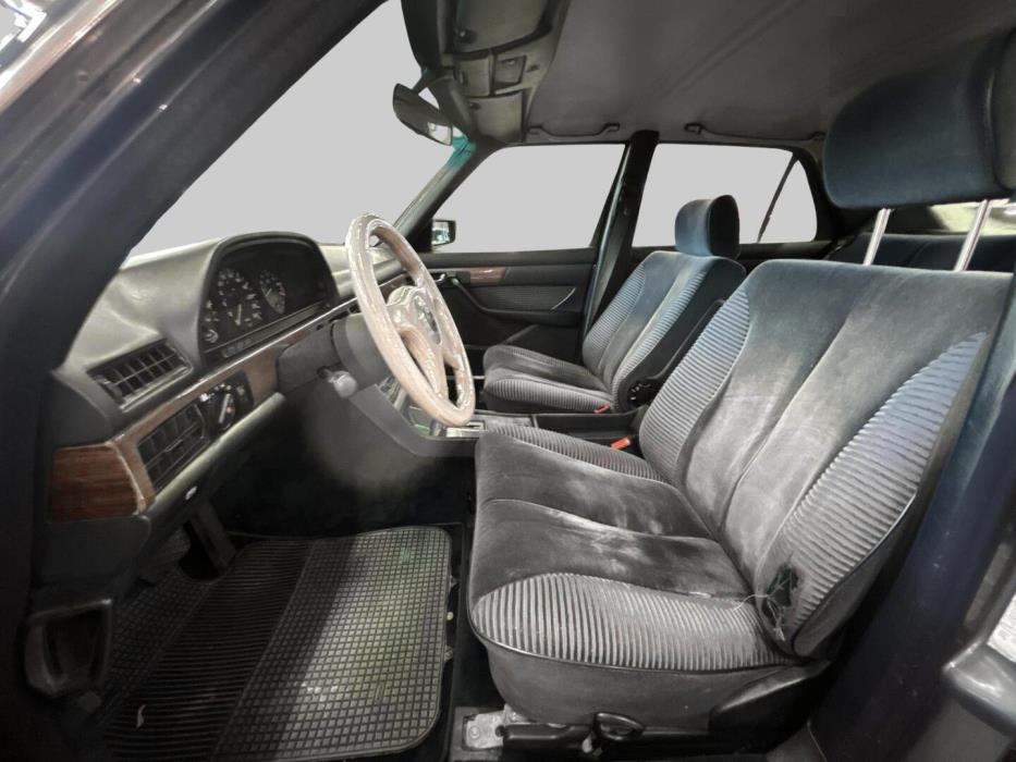 MERCEDES-BENZ S 1980