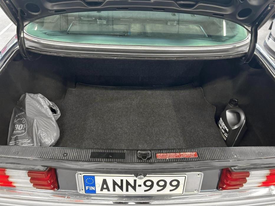 MERCEDES-BENZ S 1980