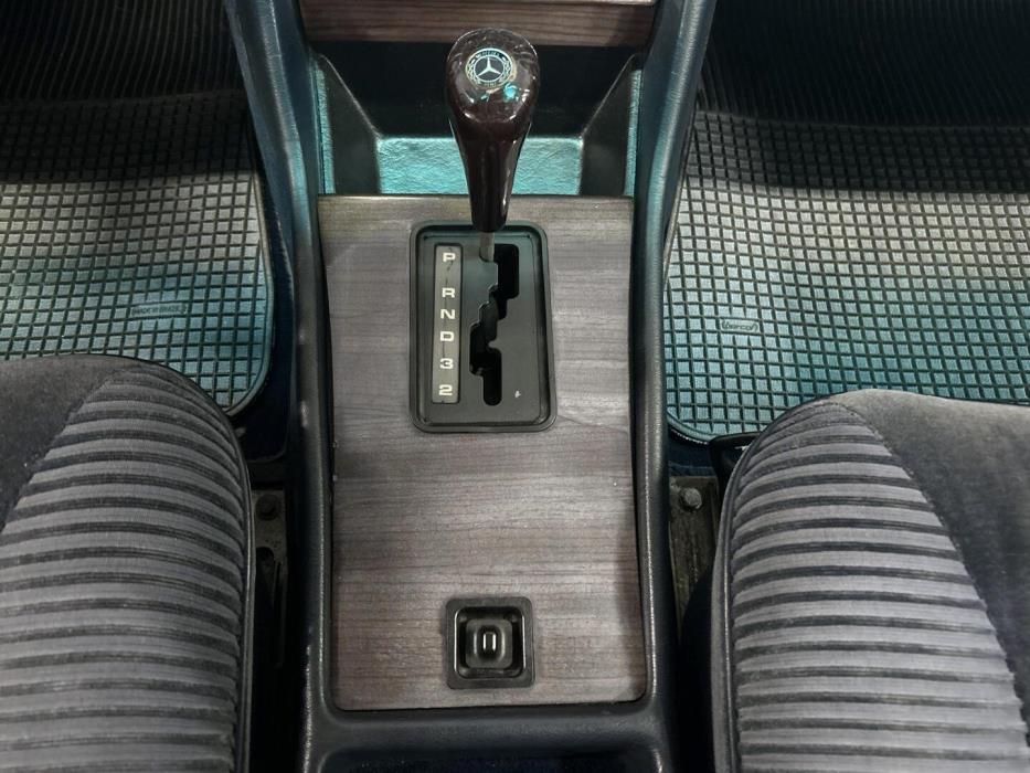 MERCEDES-BENZ S 1980