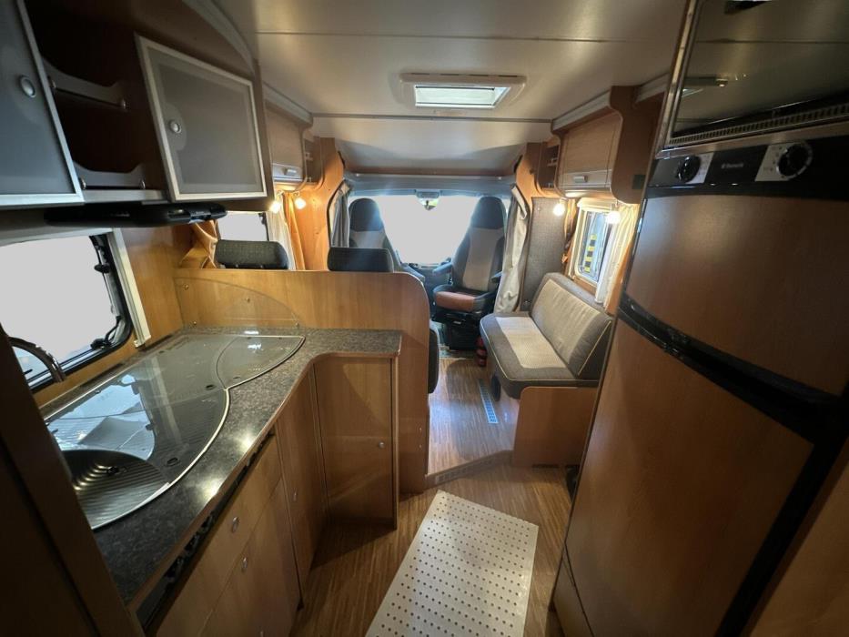 DETHLEFFS ADVANTAGE T 6501 B 2009