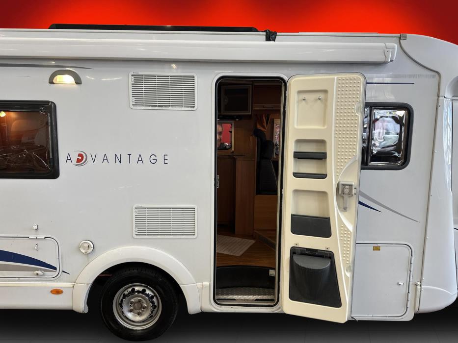 DETHLEFFS ADVANTAGE T 6501 B 2009