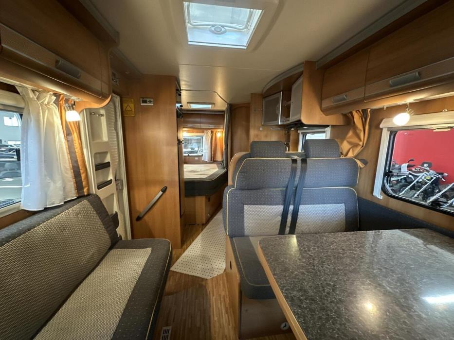 DETHLEFFS ADVANTAGE T 6501 B 2009