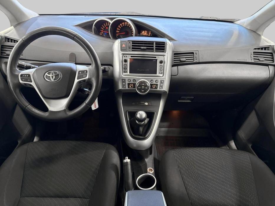 TOYOTA Verso 2012