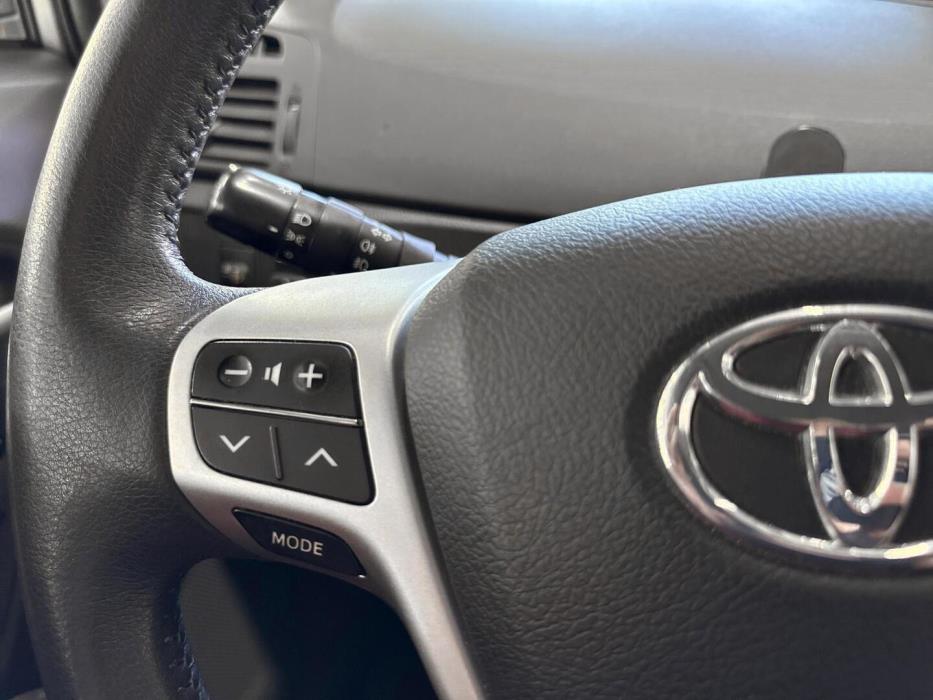 TOYOTA Verso 2012