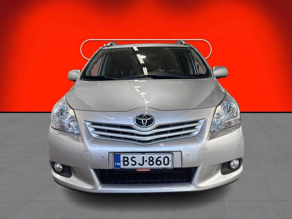 TOYOTA Verso 2012