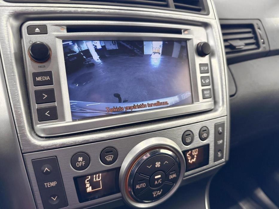 TOYOTA Verso 2012