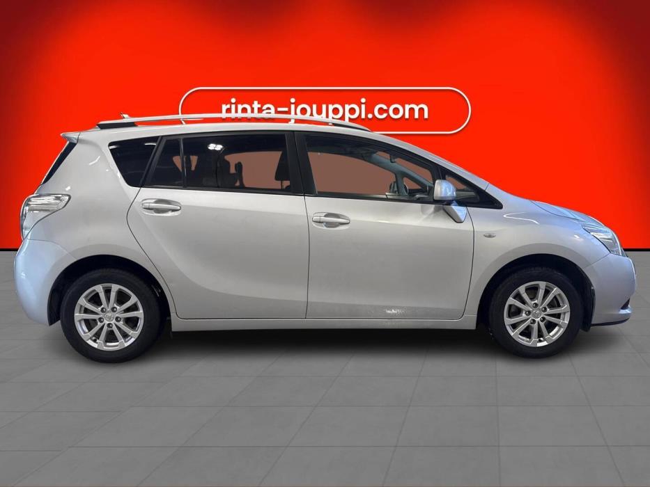 TOYOTA Verso 2012