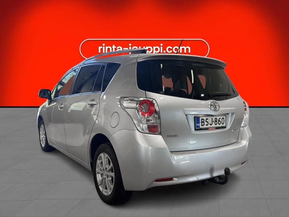 TOYOTA Verso 2012
