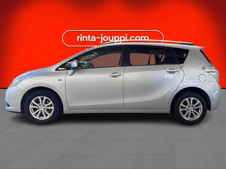 TOYOTA Verso 2012