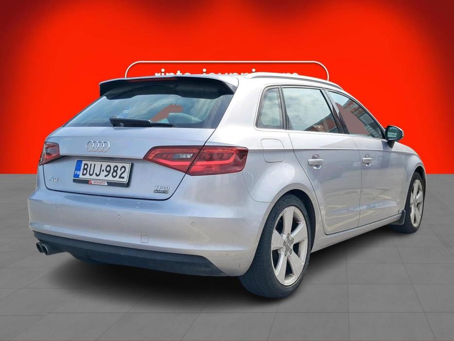 AUDI A3 2015