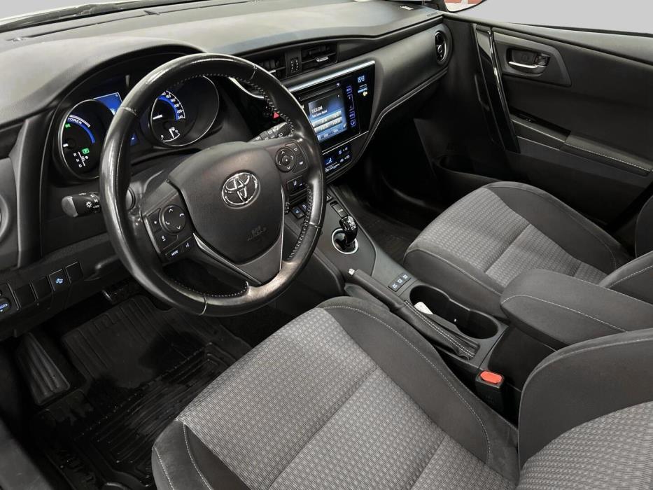 TOYOTA Auris 2018
