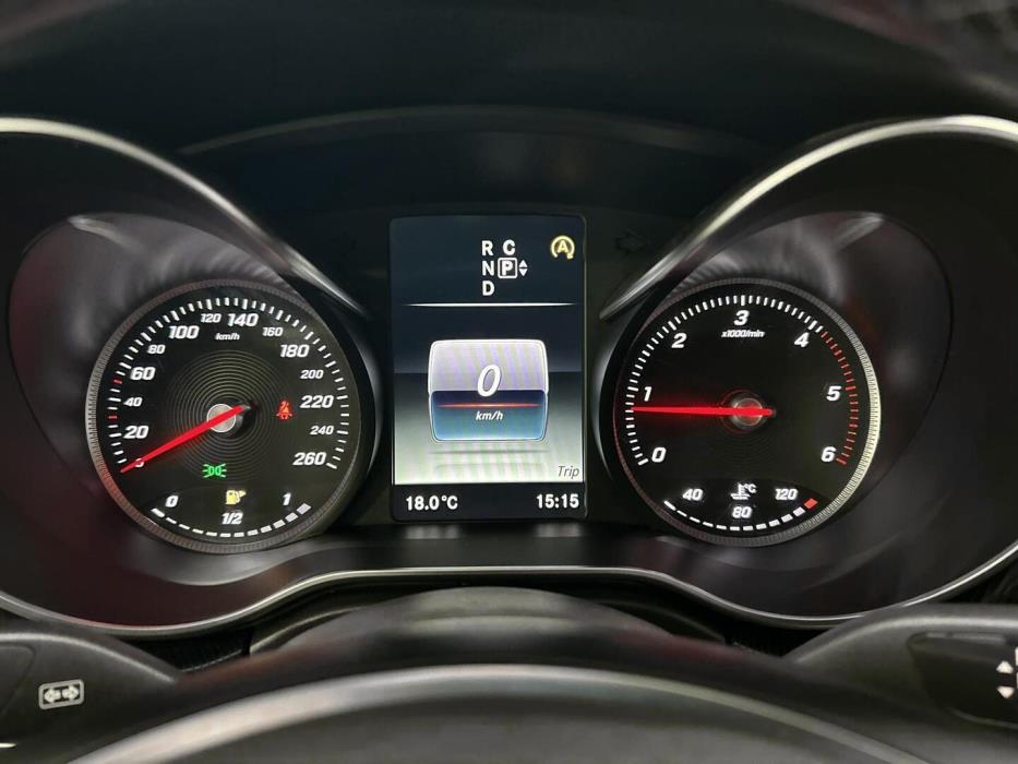MERCEDES-BENZ V 2015