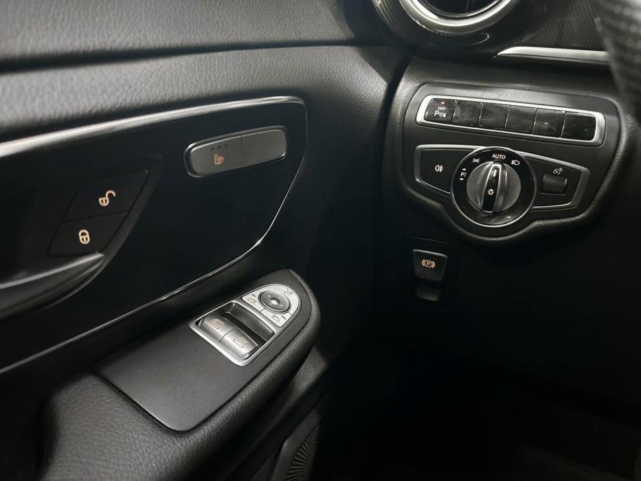 MERCEDES-BENZ V 2015