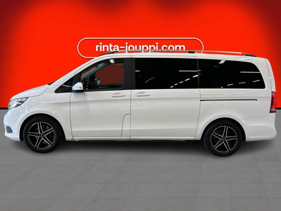 MERCEDES-BENZ V 2015