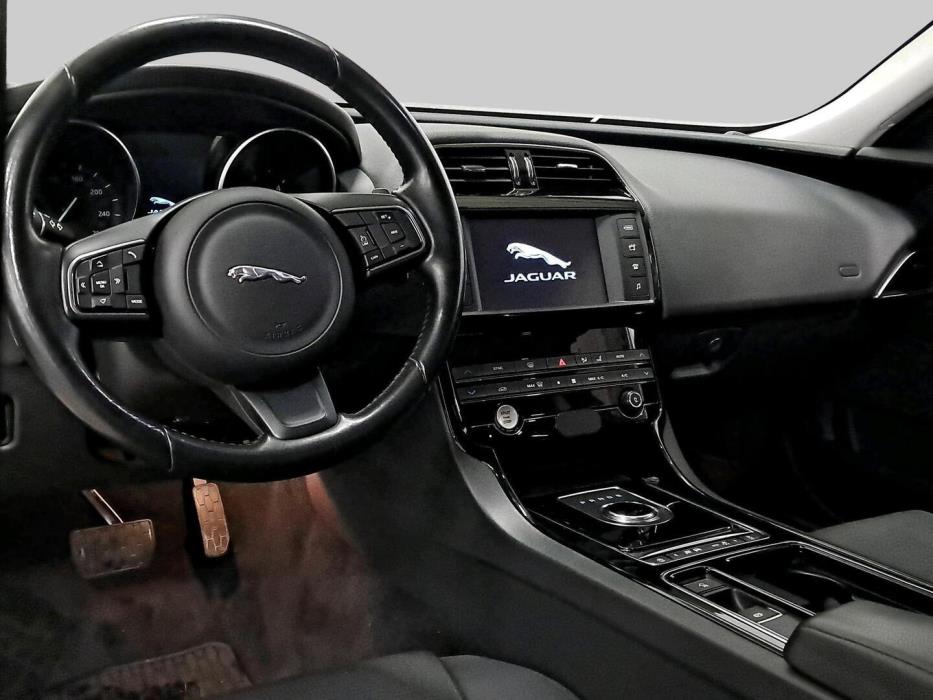 JAGUAR XE 2019