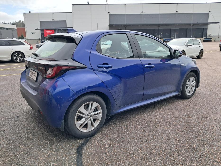 TOYOTA Yaris 2021