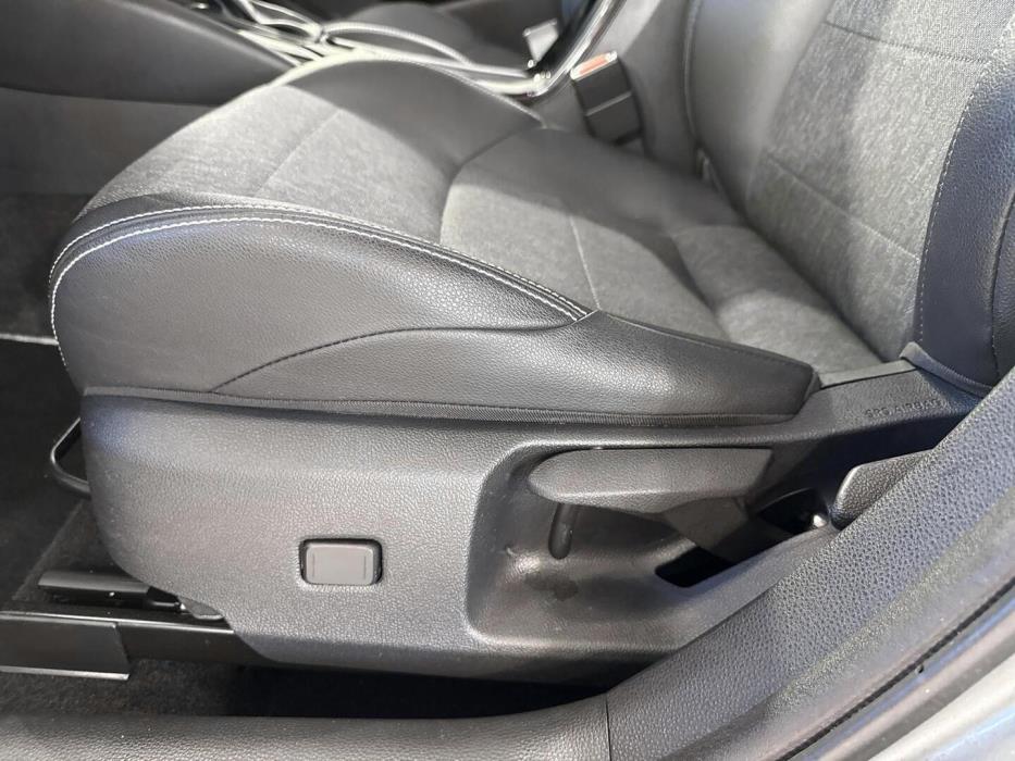 TOYOTA Corolla 2024