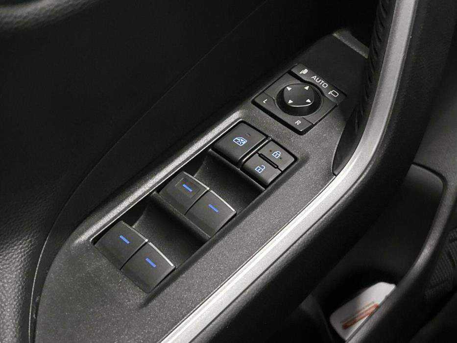 TOYOTA RAV4 PLUG-IN 2021