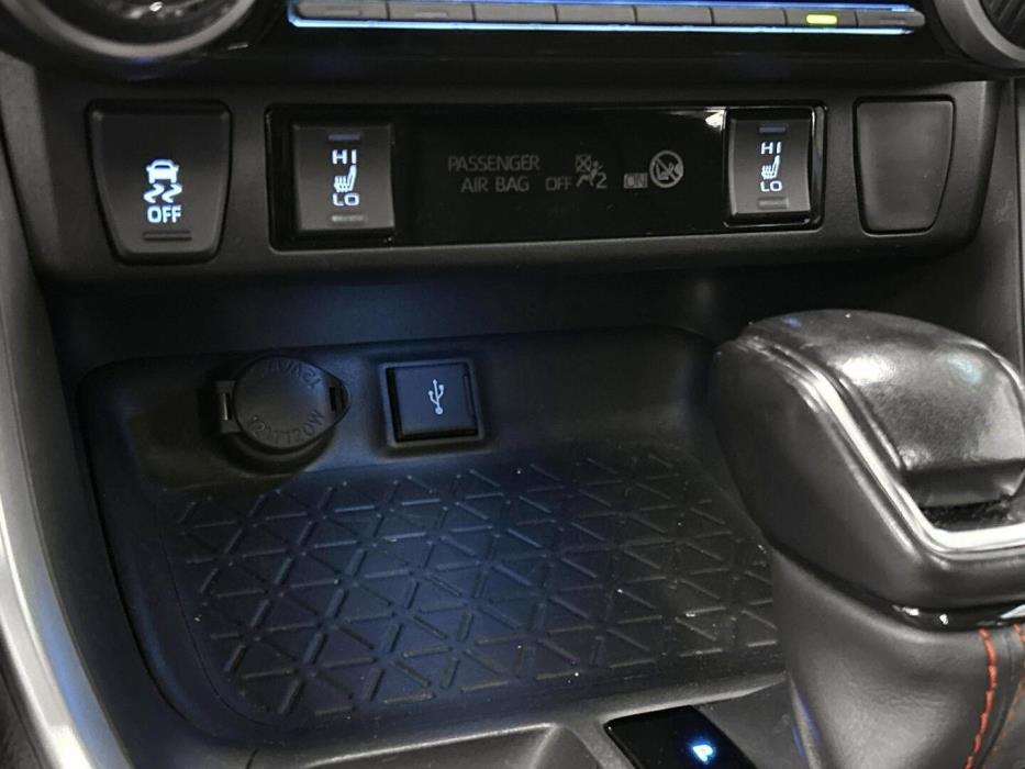 TOYOTA RAV4 PLUG-IN 2021