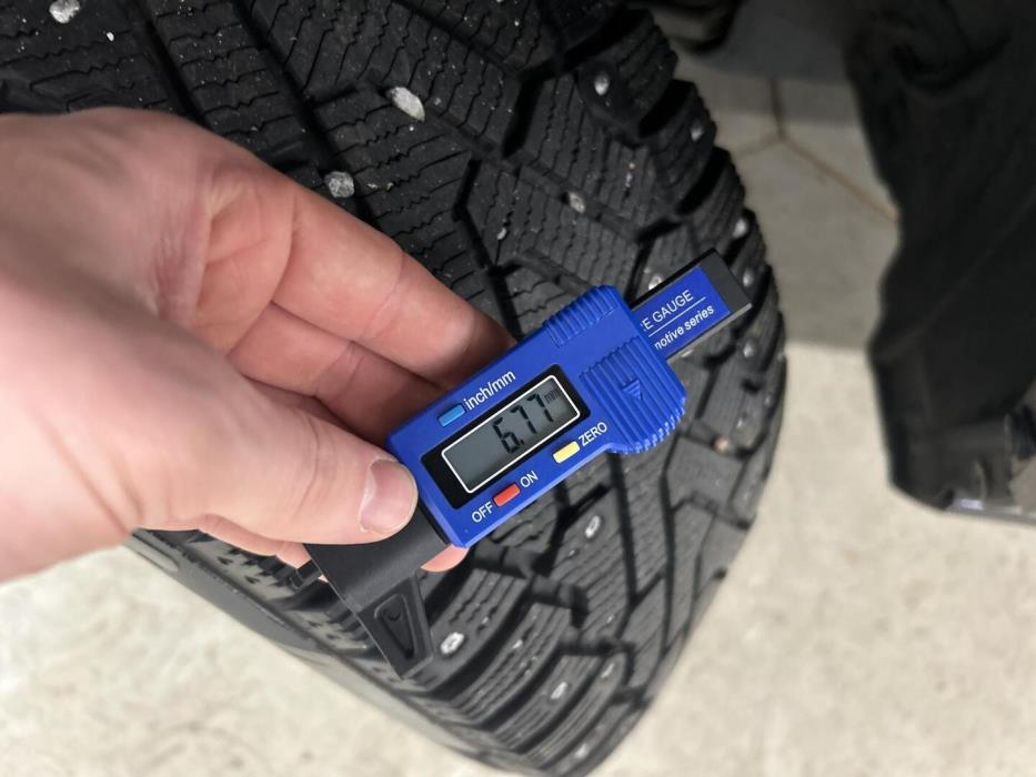 TOYOTA RAV4 PLUG-IN 2021