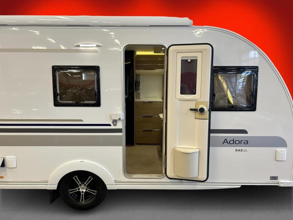ADRIA ADORA 2015