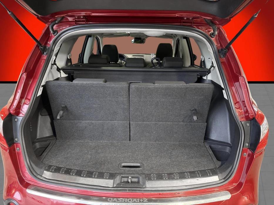NISSAN Qashqai+2 2011