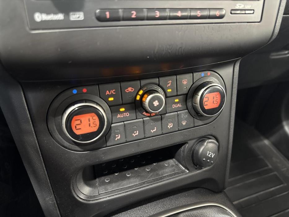 NISSAN Qashqai+2 2011