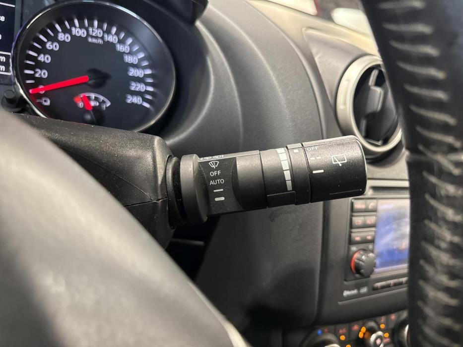 NISSAN Qashqai+2 2011