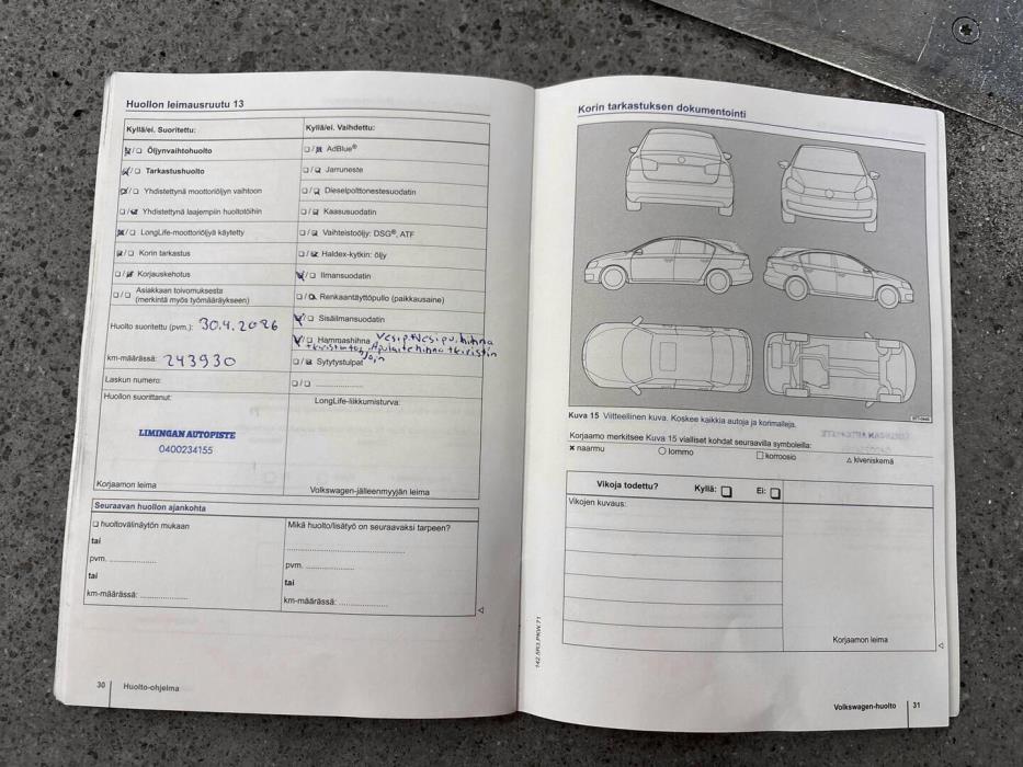 VOLKSWAGEN Polo 2015